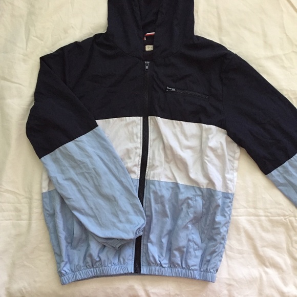 Brandy Melville Jackets & Blazers - Brandy Melville blue striped krissy windbreaker